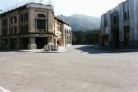 Click to enlarge Warner Brothers New York Street Backlot